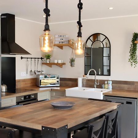 Les Maisons De Charlotte Glanville Esterno foto