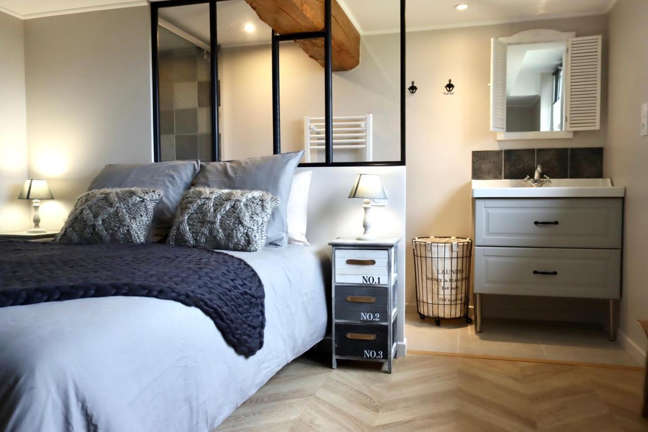 Les Maisons De Charlotte Glanville Esterno foto