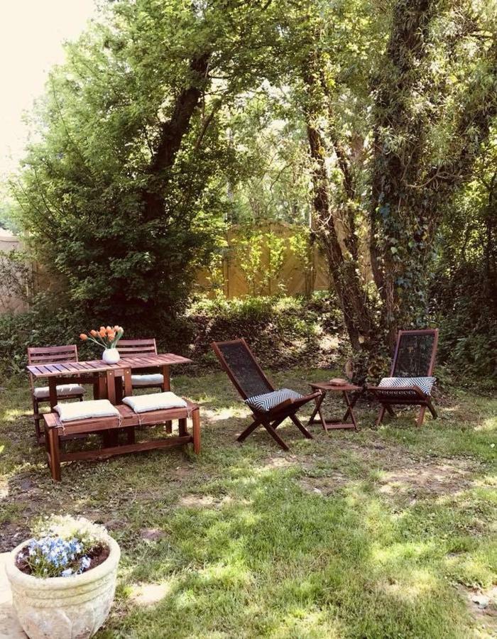 Les Maisons De Charlotte Glanville Esterno foto
