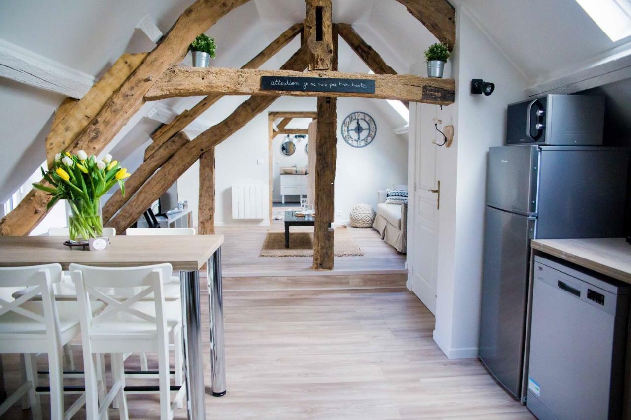 Les Maisons De Charlotte Glanville Esterno foto